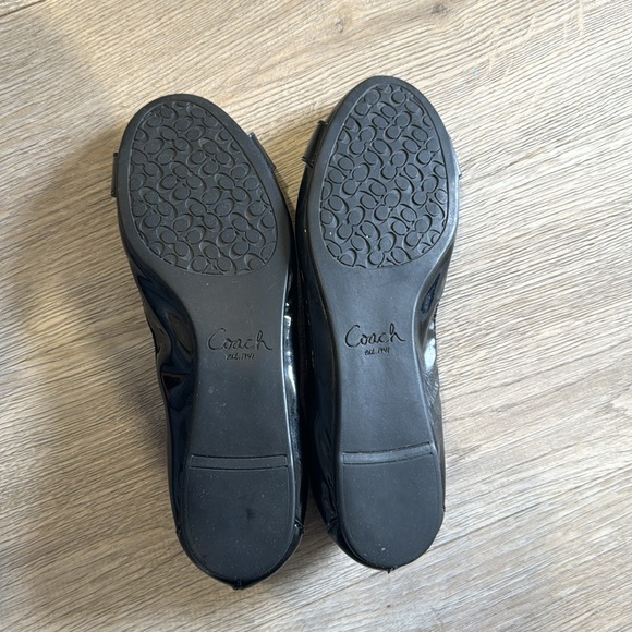 Patent leather Coach ballet flats. - Picture 3 of 6